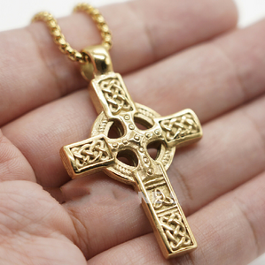 Irish Necklace | 14k Gold Diamond & Emerald Celtic Cross Large Pendant at  IrishShop.com | IJSV46102